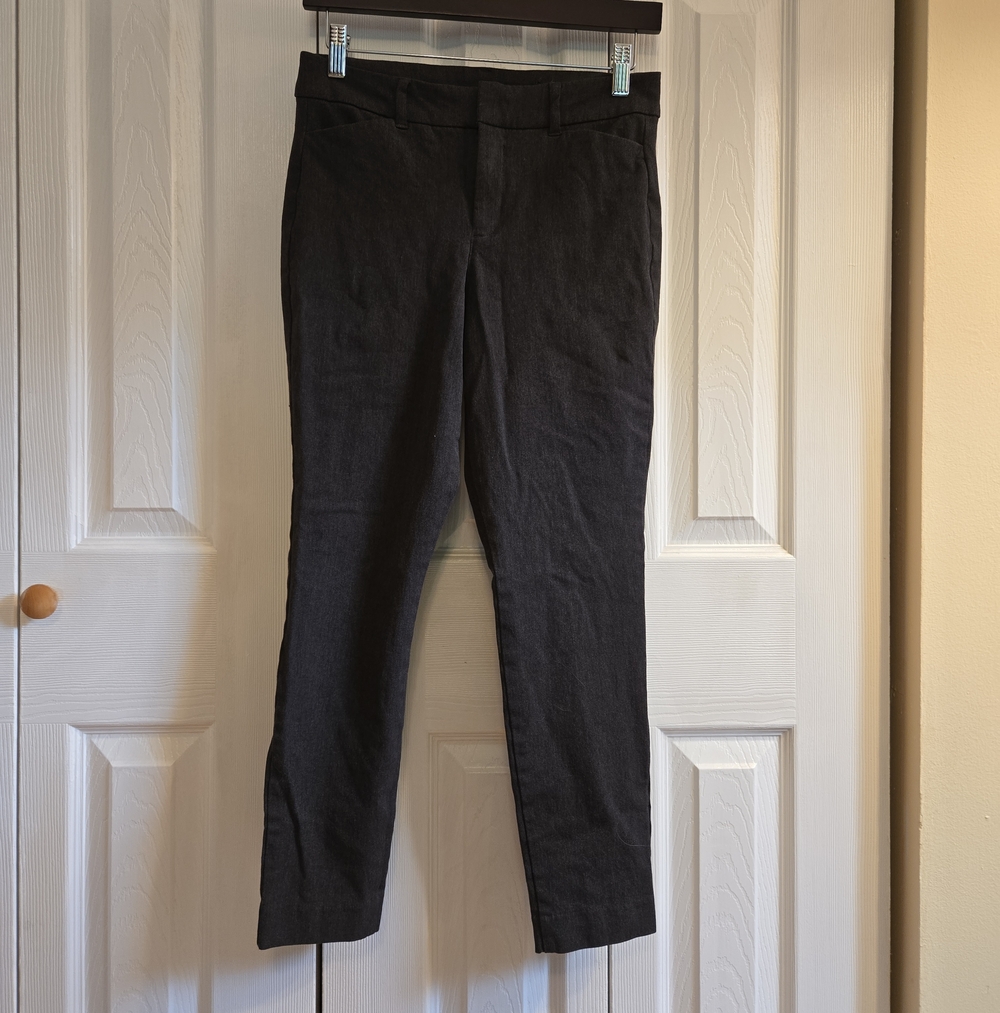 Old Navy High-Rise Pixie Pants